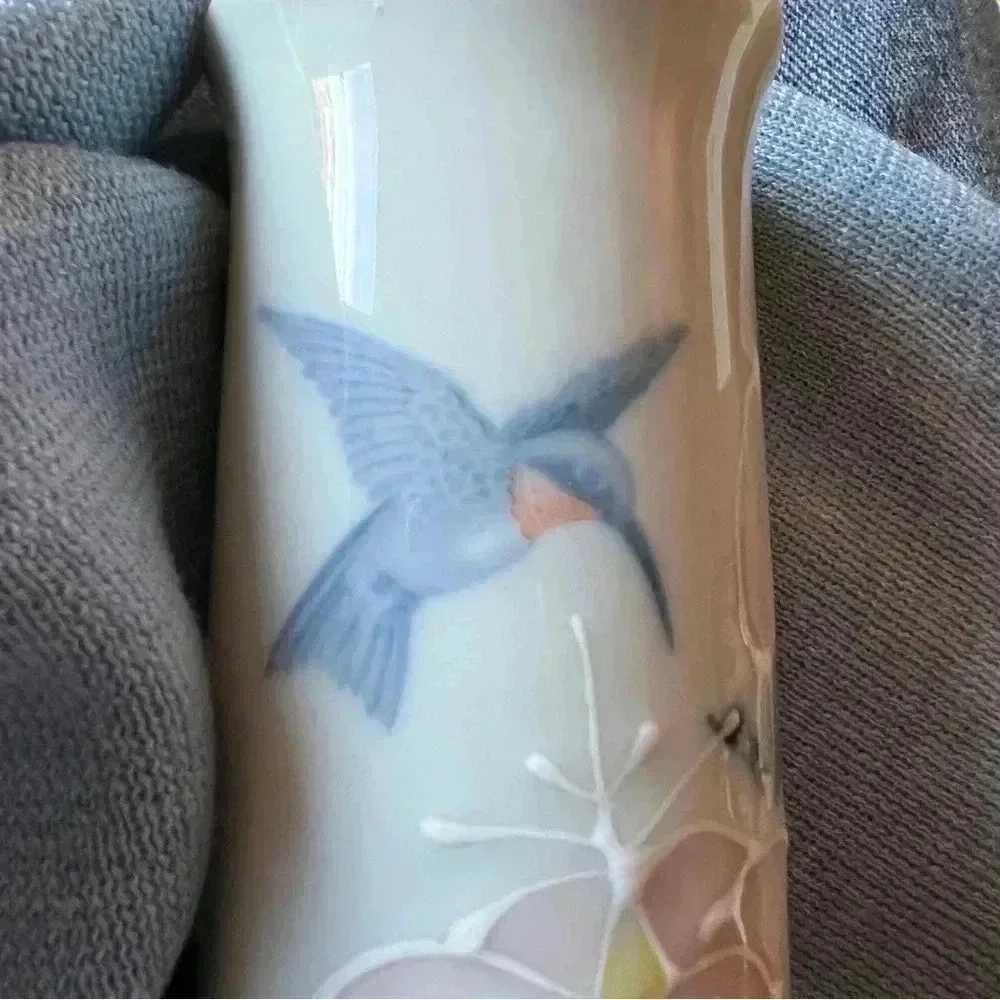 OTAGIRI Vintage Hand Painted Hummingbird Small Bud Vase Japan
